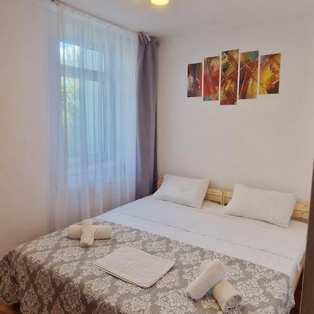 Stephanie Apartment-Centru Civic Брашов Екстер'єр фото