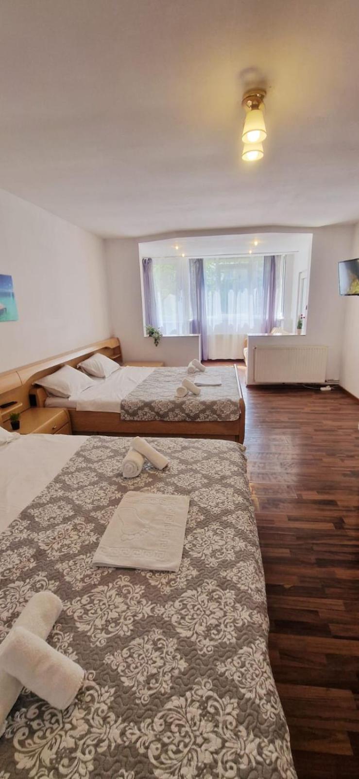 Stephanie Apartment-Centru Civic Брашов Екстер'єр фото